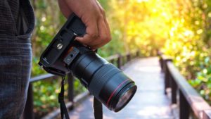 Complaint Word web Se merită să îți cumperi un DSLR dacă practici fotografie la nivel amator?  | Top 100 Romania